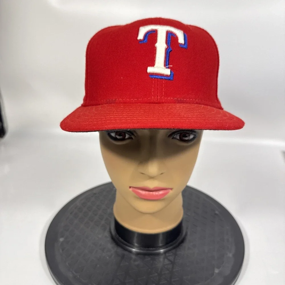 Texas Rangers Hat Cap Fitted 7 1/4 Red MLB Baseball On Field‎ Mens New Era